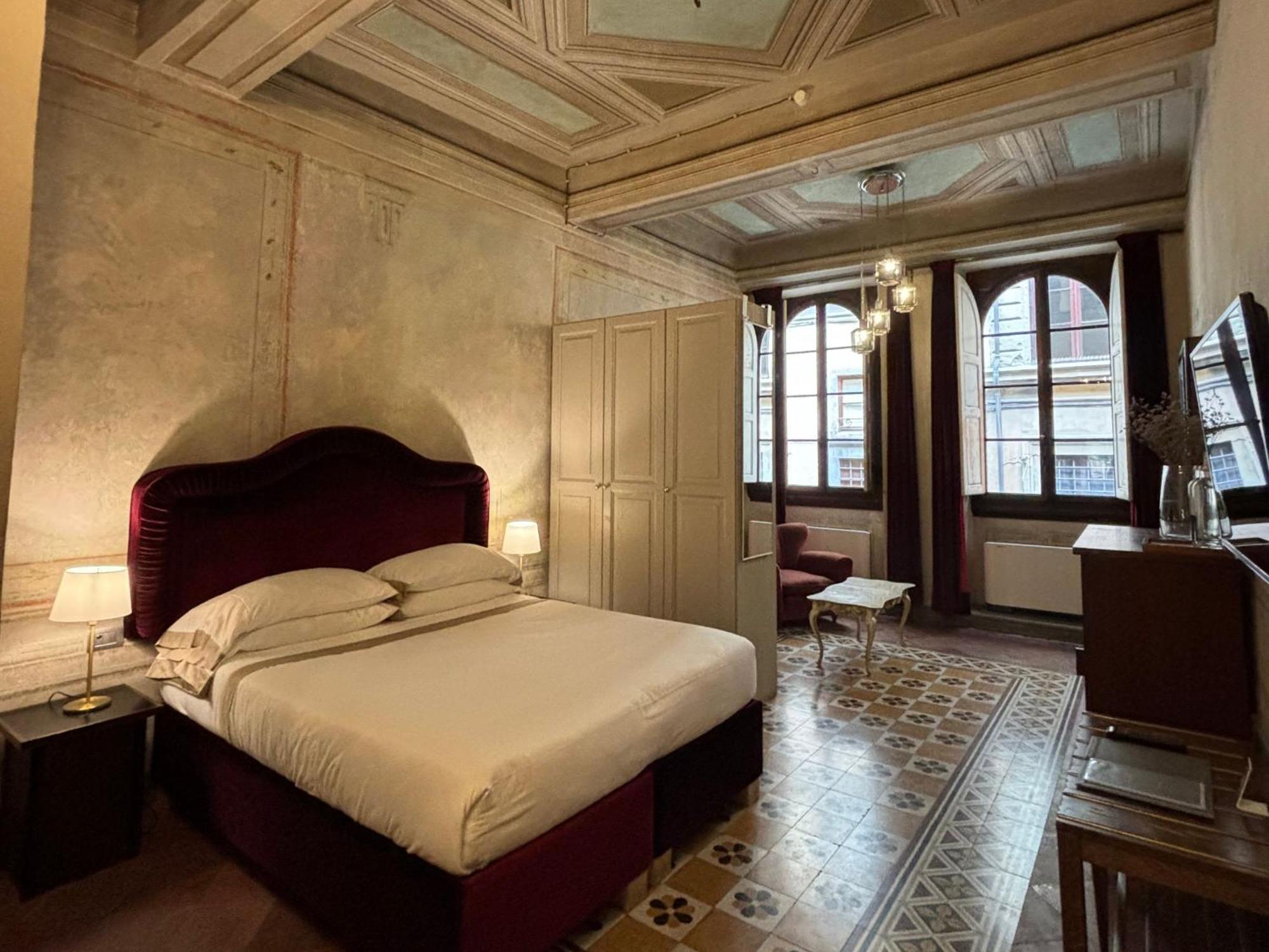 Palazzo San Niccolò Aparthotel 4*