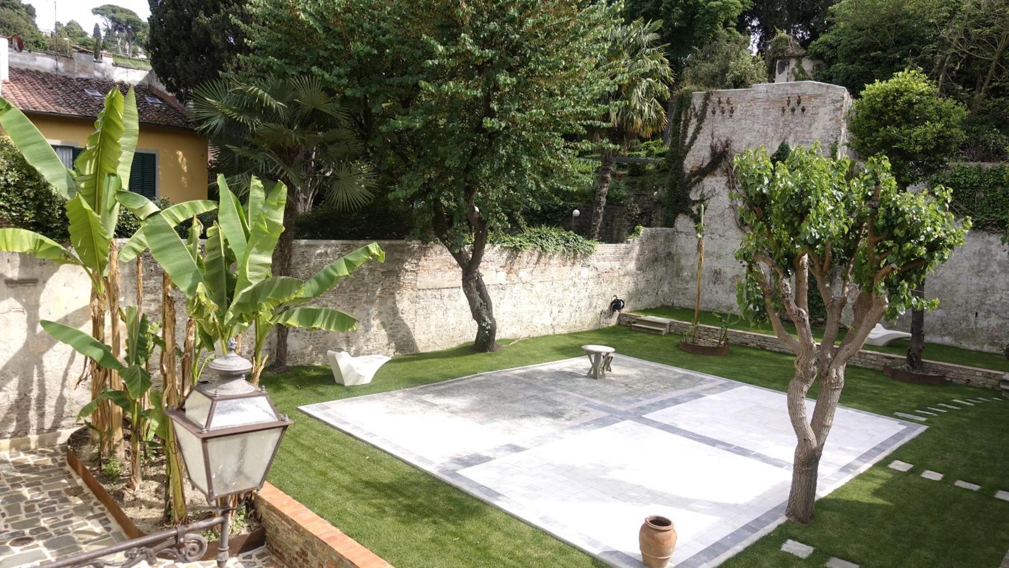 Aparthotel Numa Palazzo San Niccolo Florenz
